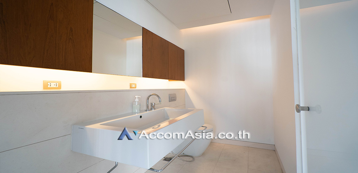 34  4 br House For Rent in Sukhumvit ,Bangkok BTS Phrom Phong AA30881