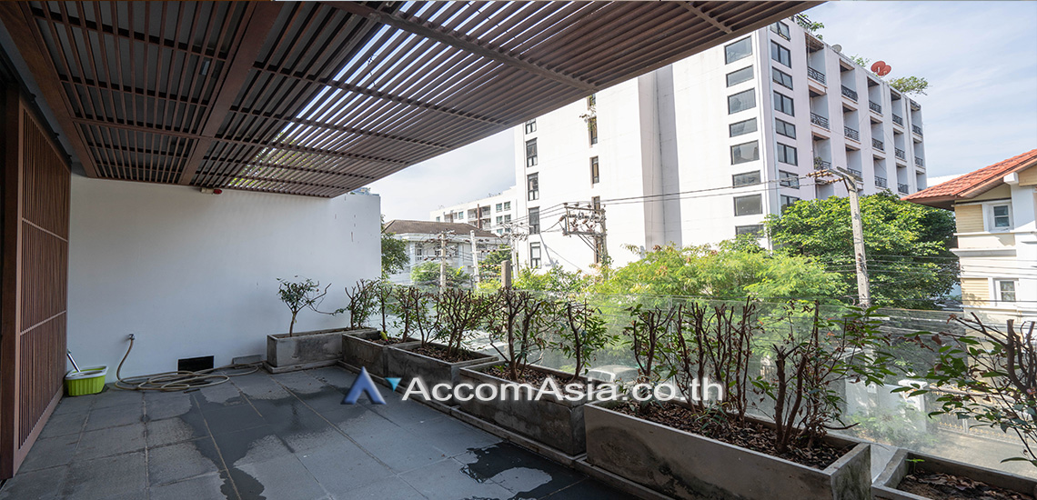 36  4 br House For Rent in Sukhumvit ,Bangkok BTS Phrom Phong AA30881