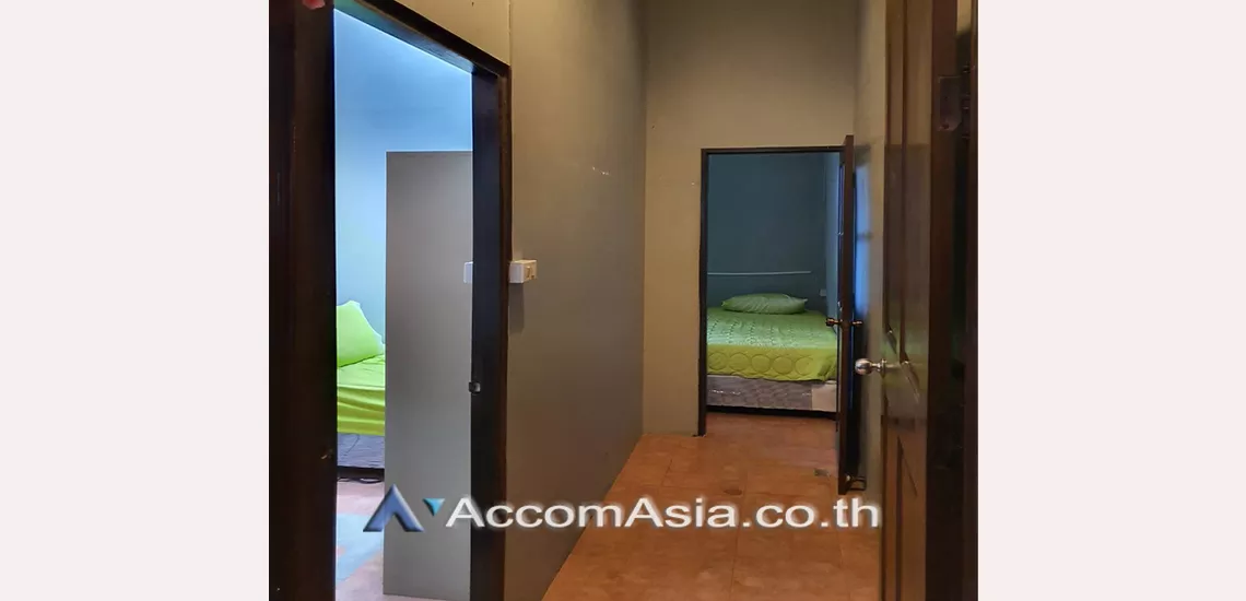 10  Retail / Showroom For Rent in Sukhumvit ,Bangkok BTS Thong Lo AA30905