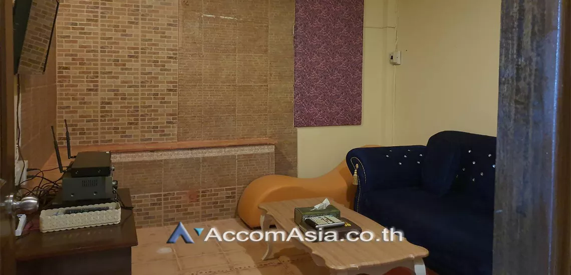 9  Retail / Showroom For Rent in Sukhumvit ,Bangkok BTS Thong Lo AA30905