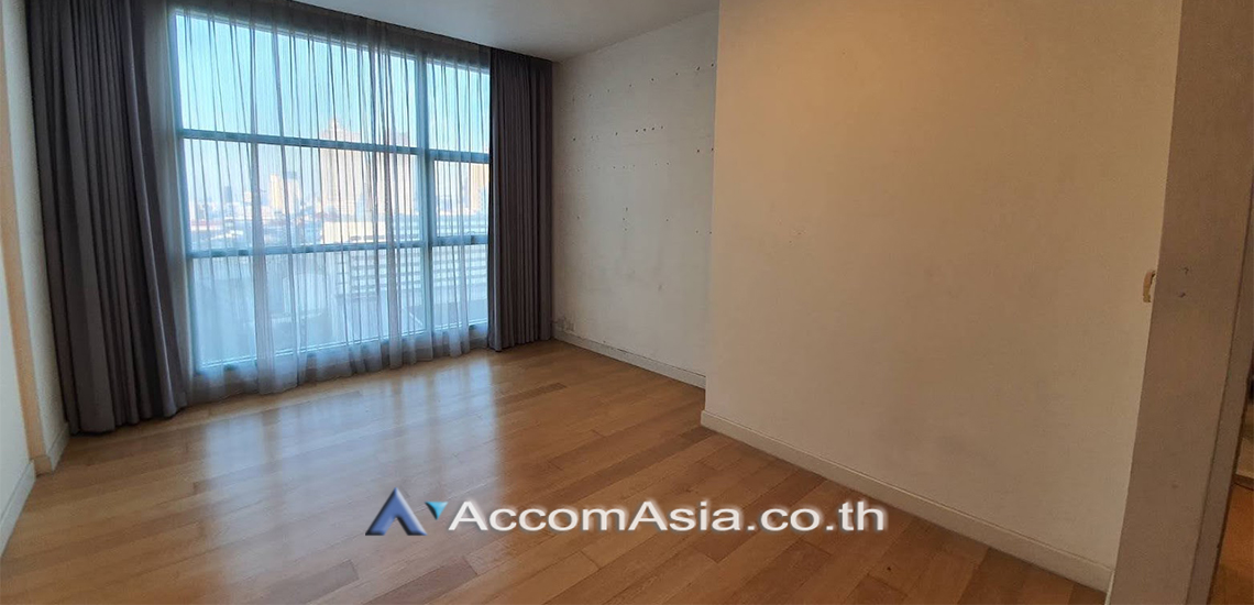 7  4 br Condominium for rent and sale in Charoenkrung ,Bangkok BTS Saphan Taksin at Chatrium Riverside AA30915