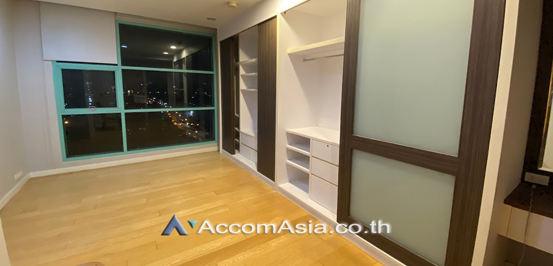 10  4 br Condominium for rent and sale in Charoenkrung ,Bangkok BTS Saphan Taksin at Chatrium Riverside AA30915