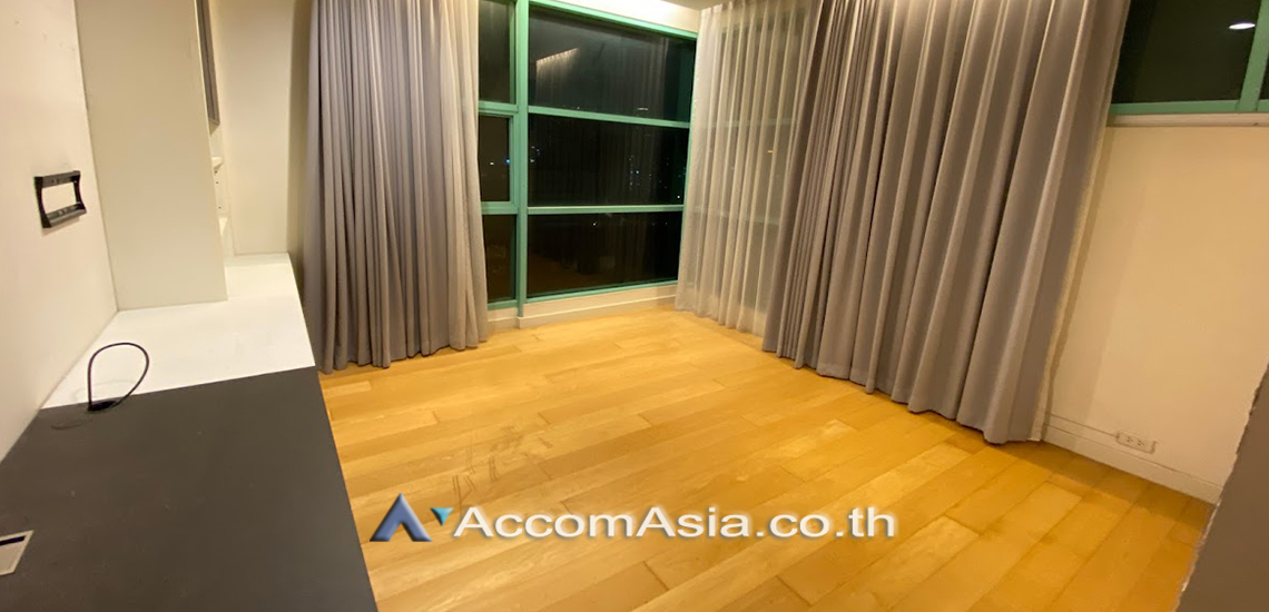 14  4 br Condominium for rent and sale in Charoenkrung ,Bangkok BTS Saphan Taksin at Chatrium Riverside AA30915