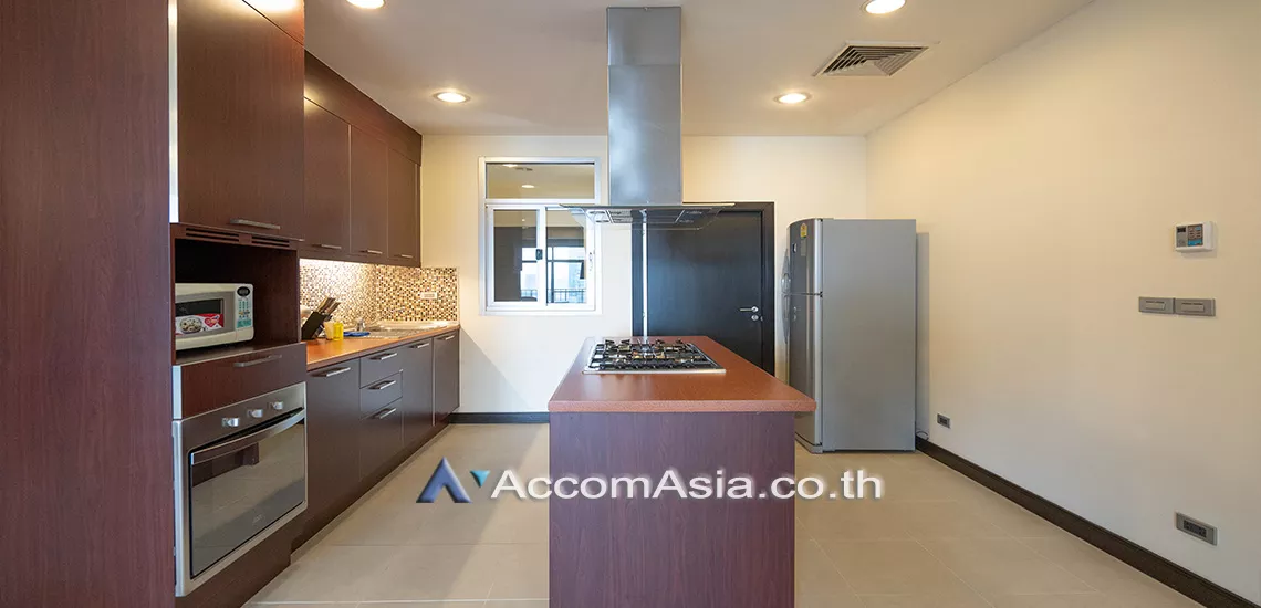 Pet friendly |  2 Bedrooms  Apartment For Rent in Sukhumvit, Bangkok  near BTS Asok - MRT Sukhumvit (AA30946)