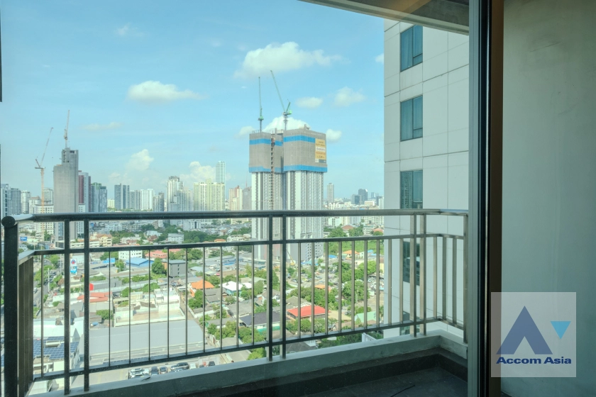 5  3 br Apartment For Rent in Sukhumvit ,Bangkok BTS Ekkamai at 5 stars serviced apartment AA30970