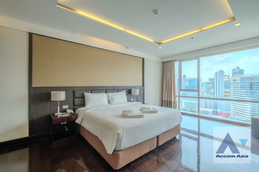 6  3 br Apartment For Rent in Sukhumvit ,Bangkok BTS Ekkamai at 5 stars serviced apartment AA30970