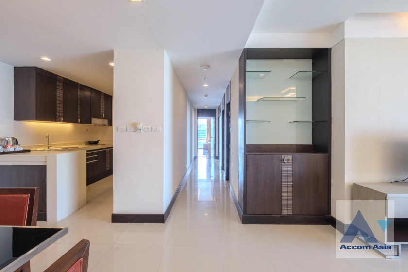 6  3 br Apartment For Rent in Sukhumvit ,Bangkok BTS Ekkamai at 5 stars serviced apartment AA30971