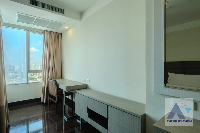 16  3 br Apartment For Rent in Sukhumvit ,Bangkok BTS Ekkamai at 5 stars serviced apartment AA30971