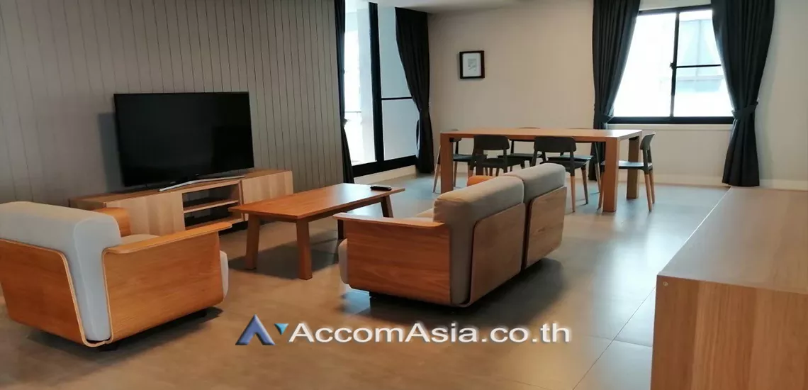 Pet friendly |  3 Bedrooms  Apartment For Rent in Sukhumvit, Bangkok  near BTS Asok - MRT Sukhumvit (AA30980)