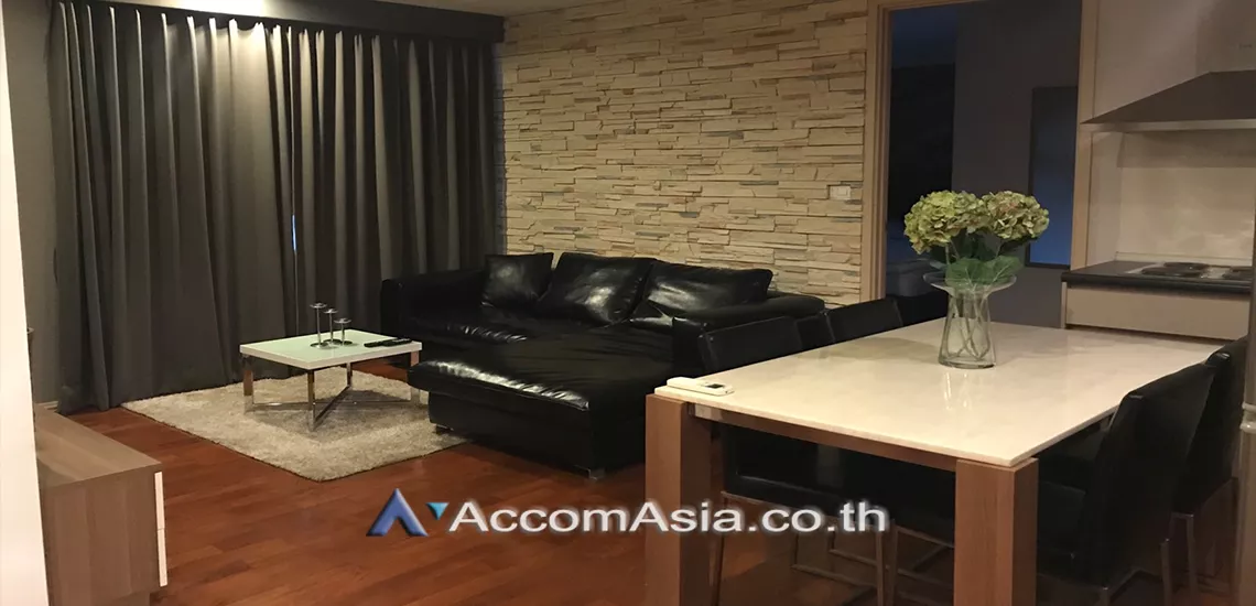  2 Bedrooms  Condominium For Rent in Sukhumvit, Bangkok  near BTS Nana (AA30985)