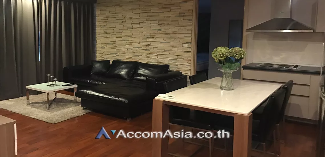  2 Bedrooms  Condominium For Rent in Sukhumvit, Bangkok  near BTS Nana (AA30985)