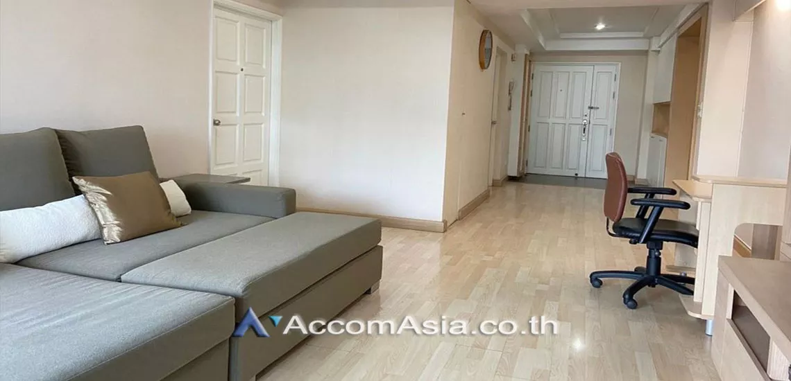  3 Bedrooms  Condominium For Rent in Sukhumvit, Bangkok  near BTS Phrom Phong (AA31005)