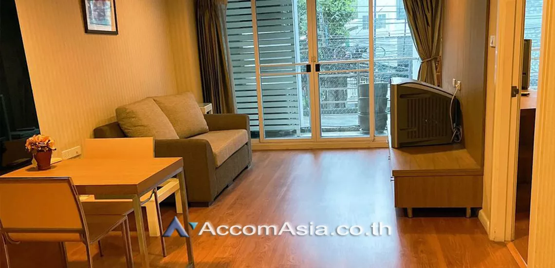  1 Bedroom  Condominium For Rent in Sukhumvit, Bangkok  near BTS Thong Lo (AA31008)