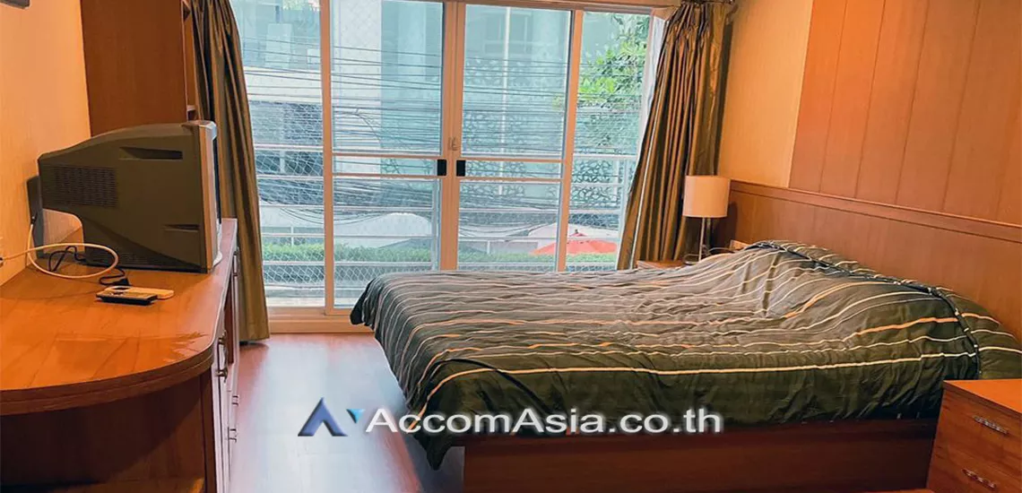  1 Bedroom  Condominium For Rent in Sukhumvit, Bangkok  near BTS Thong Lo (AA31008)