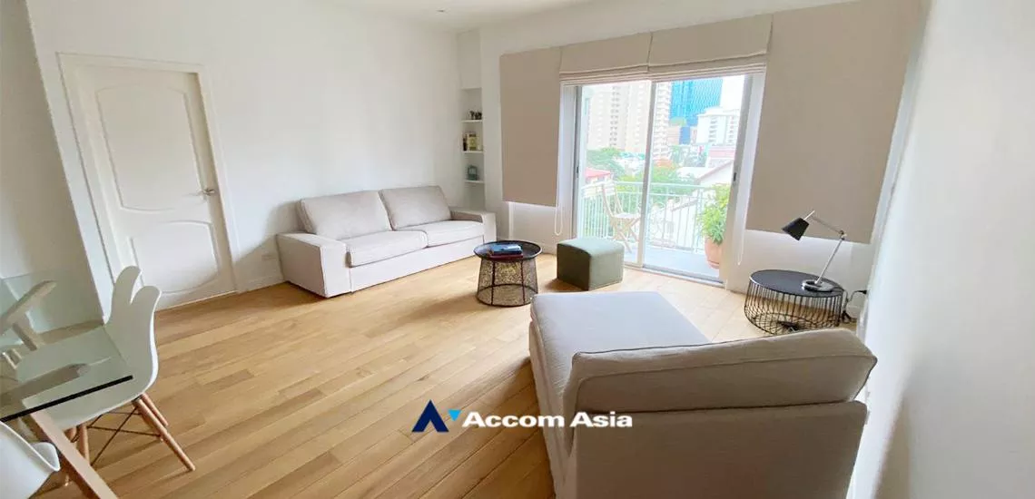  3 Bedrooms  Condominium For Rent in Sukhumvit, Bangkok  near BTS Thong Lo (AA31078)