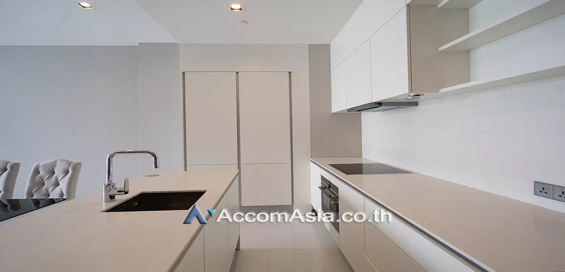  2 Bedrooms  Condominium For Rent in Sukhumvit, Bangkok  near BTS Nana (AA31082)