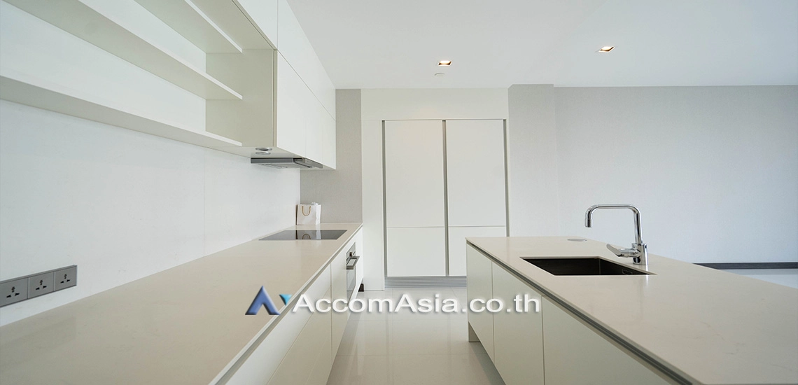  2 Bedrooms  Condominium For Rent in Sukhumvit, Bangkok  near BTS Nana (AA31083)