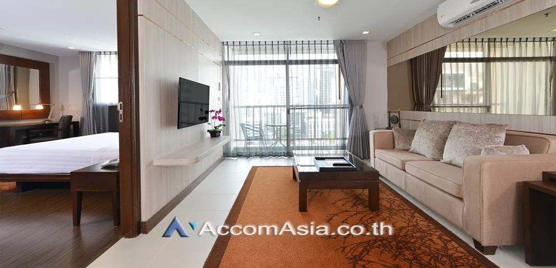 Pet friendly |  1 Bedroom  Apartment For Rent in Sukhumvit, Bangkok  near BTS Asok (AA31086)