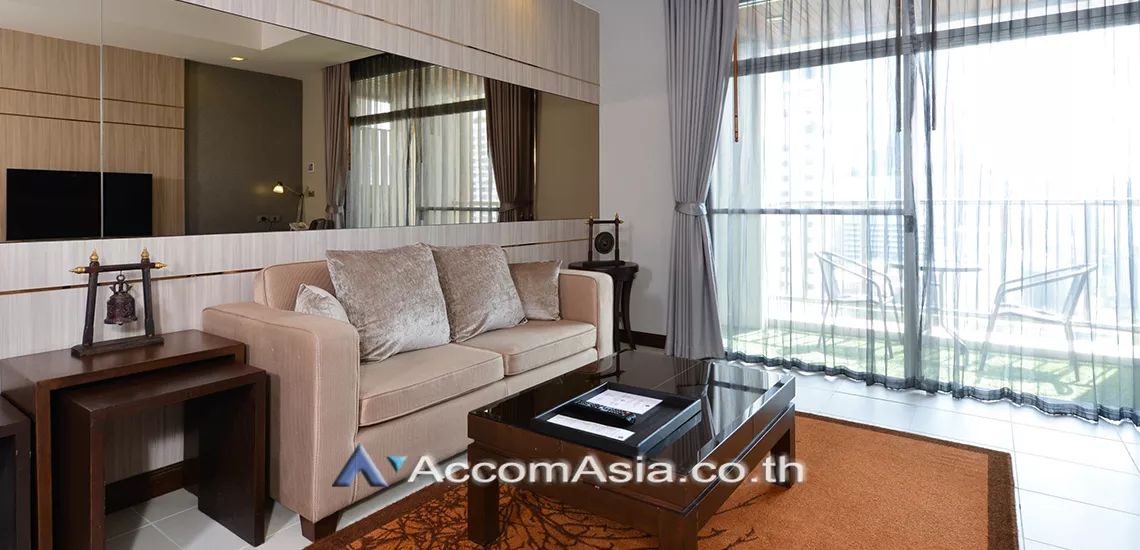 Pet friendly |  1 Bedroom  Apartment For Rent in Sukhumvit, Bangkok  near BTS Asok (AA31088)