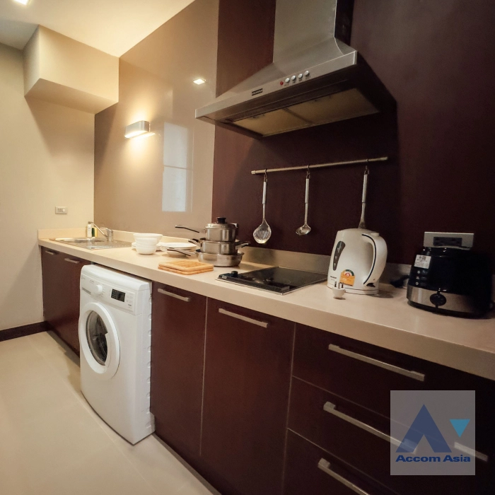 Pet friendly |  1 Bedroom  Apartment For Rent in Sukhumvit, Bangkok  near BTS Asok (AA31088)