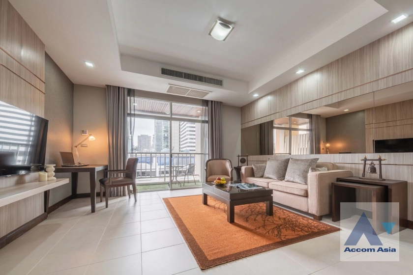 Pet friendly |  1 Bedroom  Apartment For Rent in Sukhumvit, Bangkok  near BTS Asok (AA31088)