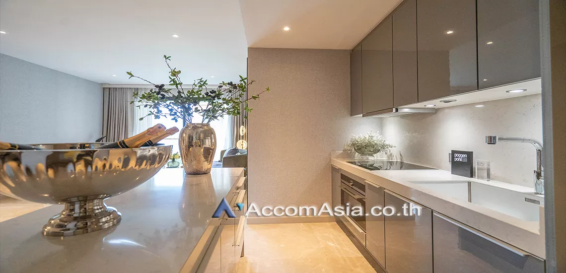  2 Bedrooms  Condominium For Sale in Sukhumvit, Bangkok  near BTS Thong Lo (AA31094)