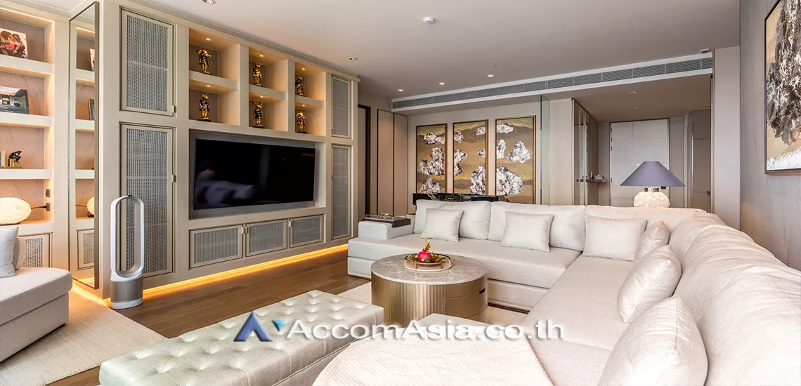  2 Bedrooms  Condominium For Sale in Sukhumvit, Bangkok  near BTS Phrom Phong (AA31102)