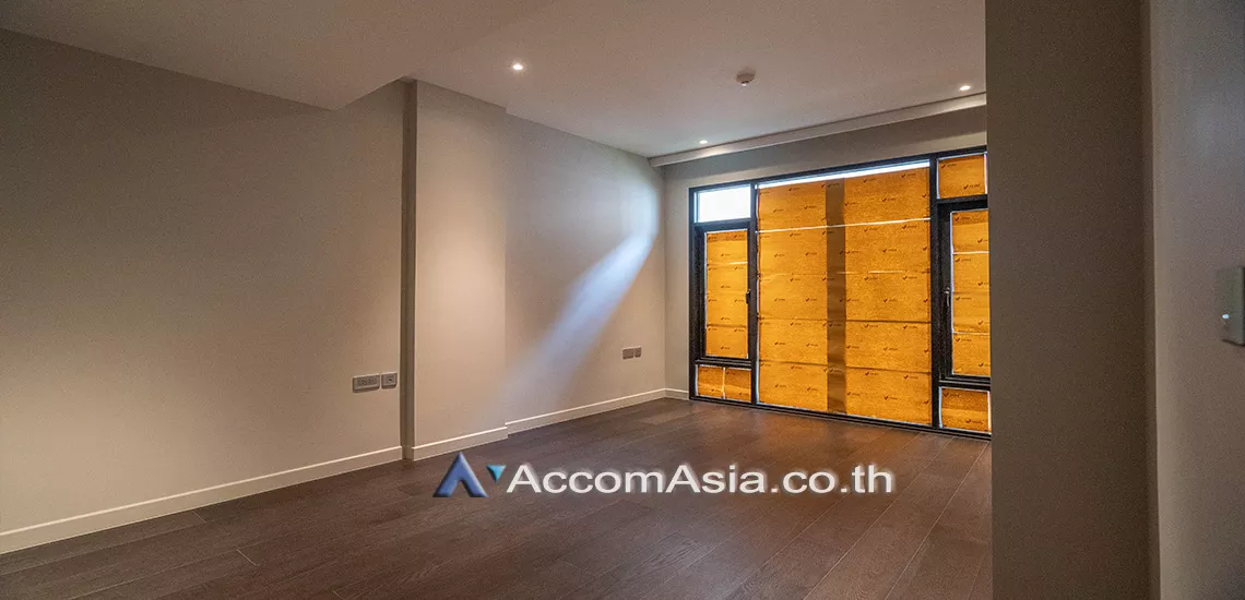  2 Bedrooms  Condominium For Sale in Sukhumvit, Bangkok  near BTS Thong Lo (AA31109)