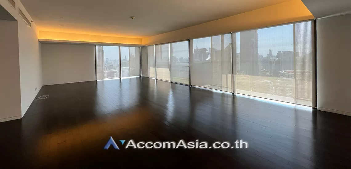  2 Bedrooms  Condominium For Rent in Ploenchit, Bangkok  near BTS Ratchadamri (AA31113)