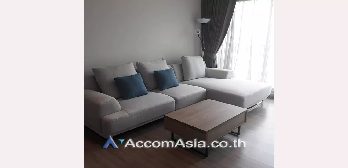  2 Bedrooms  Condominium For Rent in Sukhumvit, Bangkok  near BTS Ekkamai (AA31153)