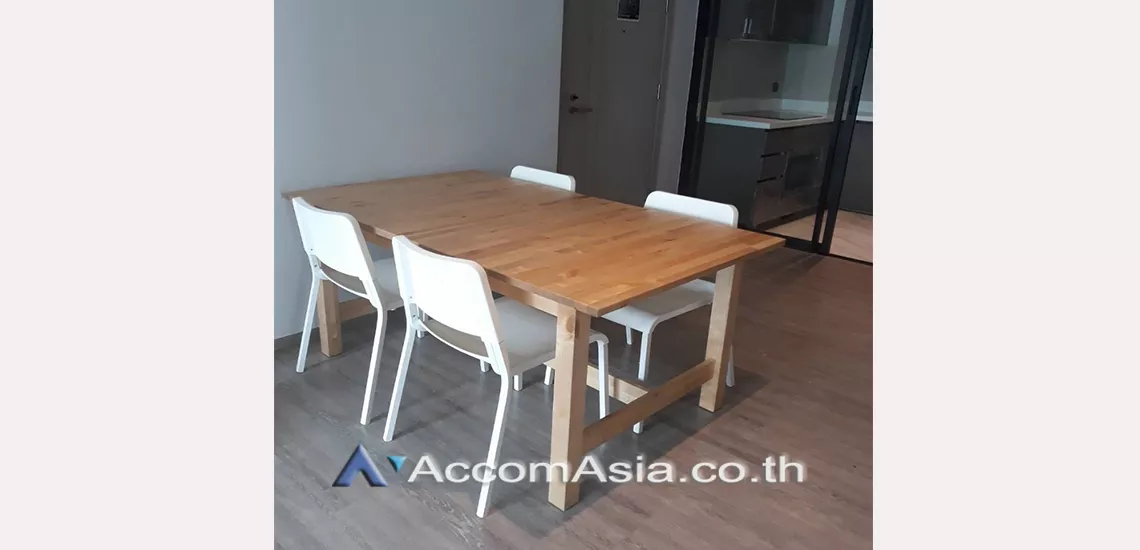  2 Bedrooms  Condominium For Rent in Sukhumvit, Bangkok  near BTS Ekkamai (AA31153)