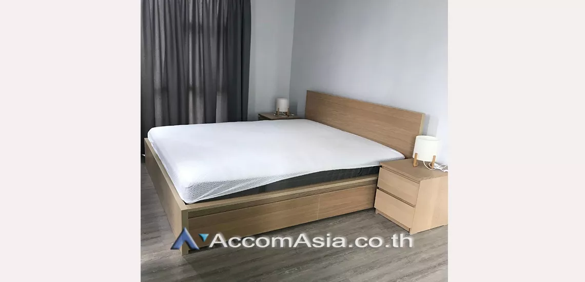  2 Bedrooms  Condominium For Rent in Sukhumvit, Bangkok  near BTS Ekkamai (AA31153)