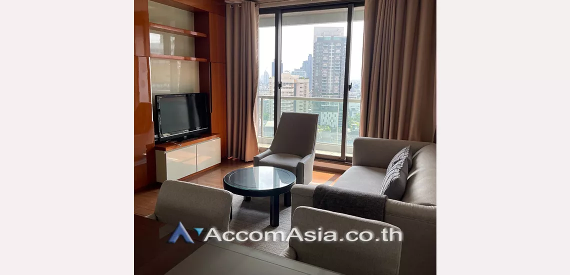  1 Bedroom  Condominium For Rent in Sukhumvit, Bangkok  near BTS Phrom Phong (AA31154)