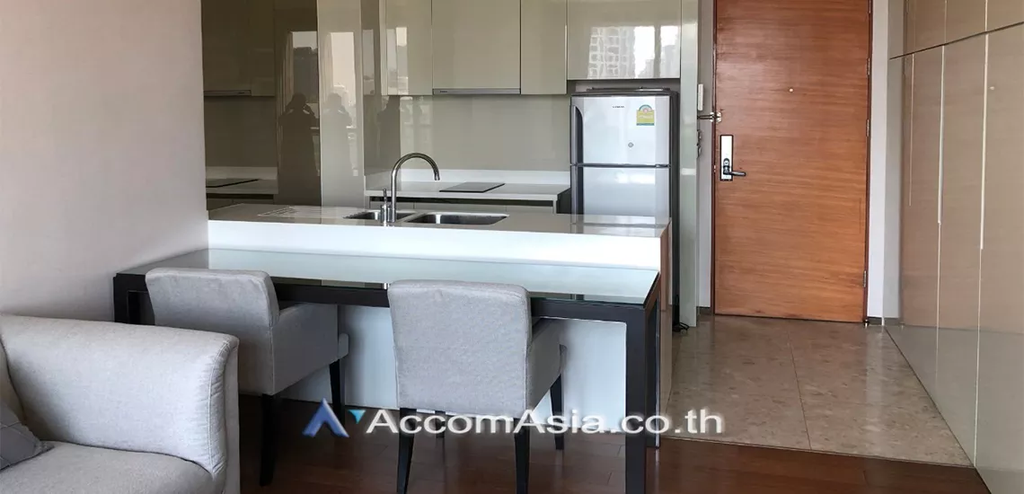  1 Bedroom  Condominium For Rent in Sukhumvit, Bangkok  near BTS Phrom Phong (AA31154)