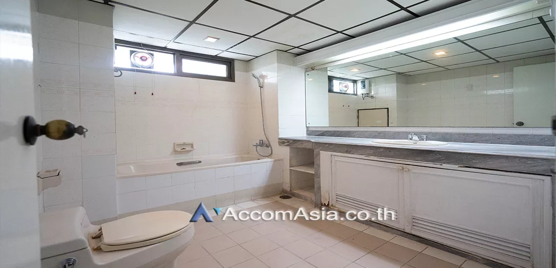 8  2 br Apartment For Rent in Sukhumvit ,Bangkok BTS Asok - MRT Sukhumvit at Homely Atmosphere AA31202