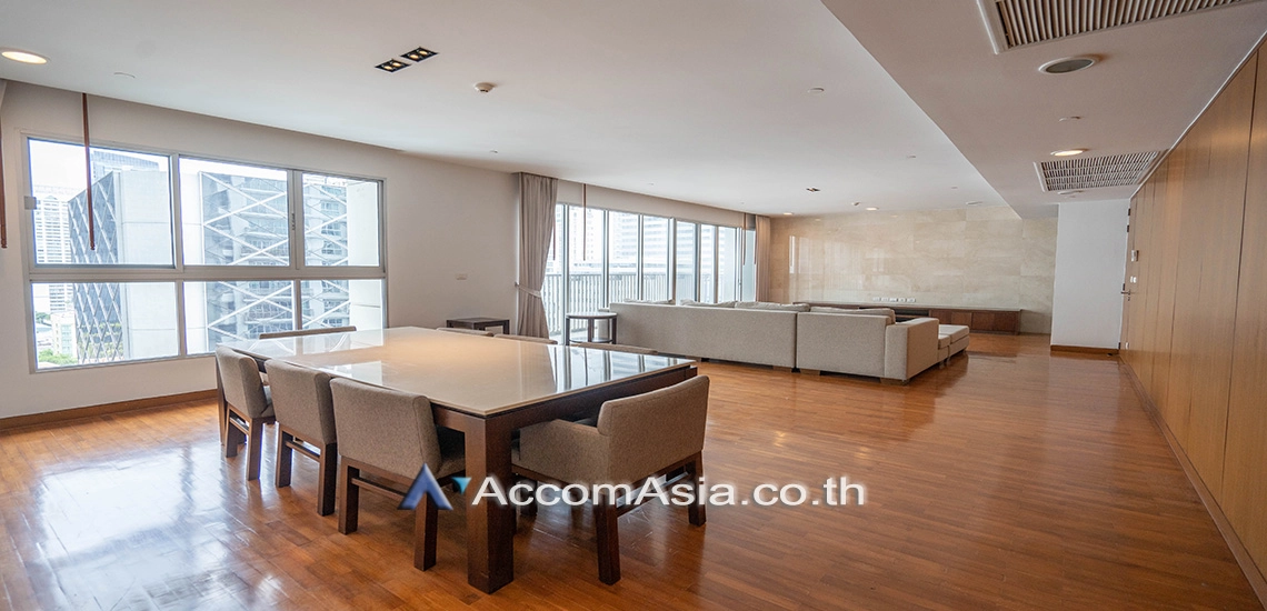 Pet friendly |  3 Bedrooms  Apartment For Rent in Sukhumvit, Bangkok  near BTS Asok - MRT Sukhumvit (AA31203)