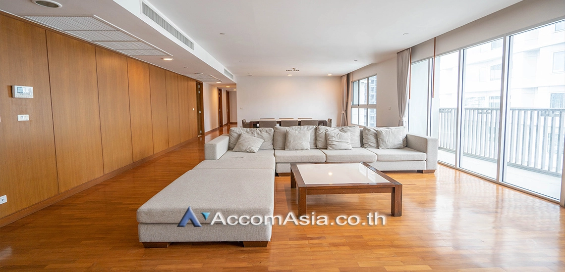 Pet friendly |  3 Bedrooms  Apartment For Rent in Sukhumvit, Bangkok  near BTS Asok - MRT Sukhumvit (AA31203)