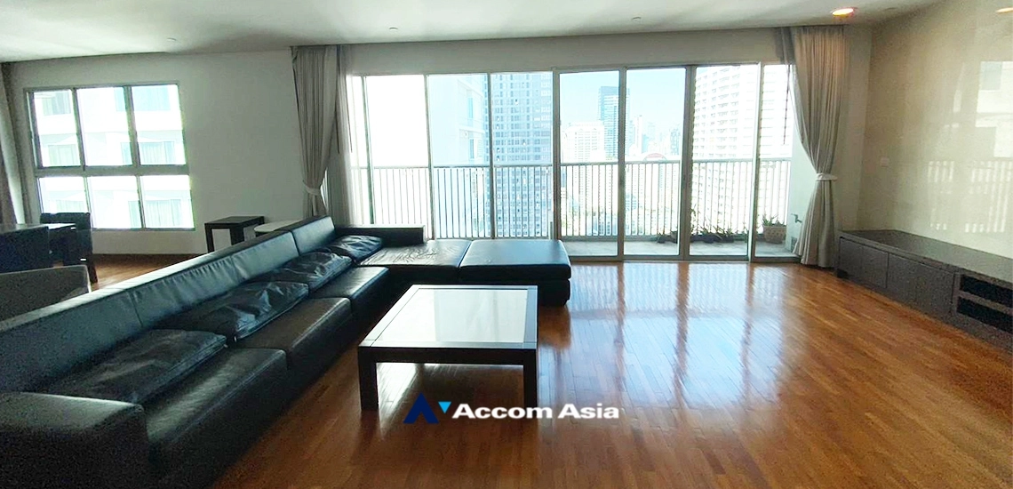 Pet friendly |  4 Bedrooms  Apartment For Rent in Sukhumvit, Bangkok  near BTS Asok - MRT Sukhumvit (AA31206)