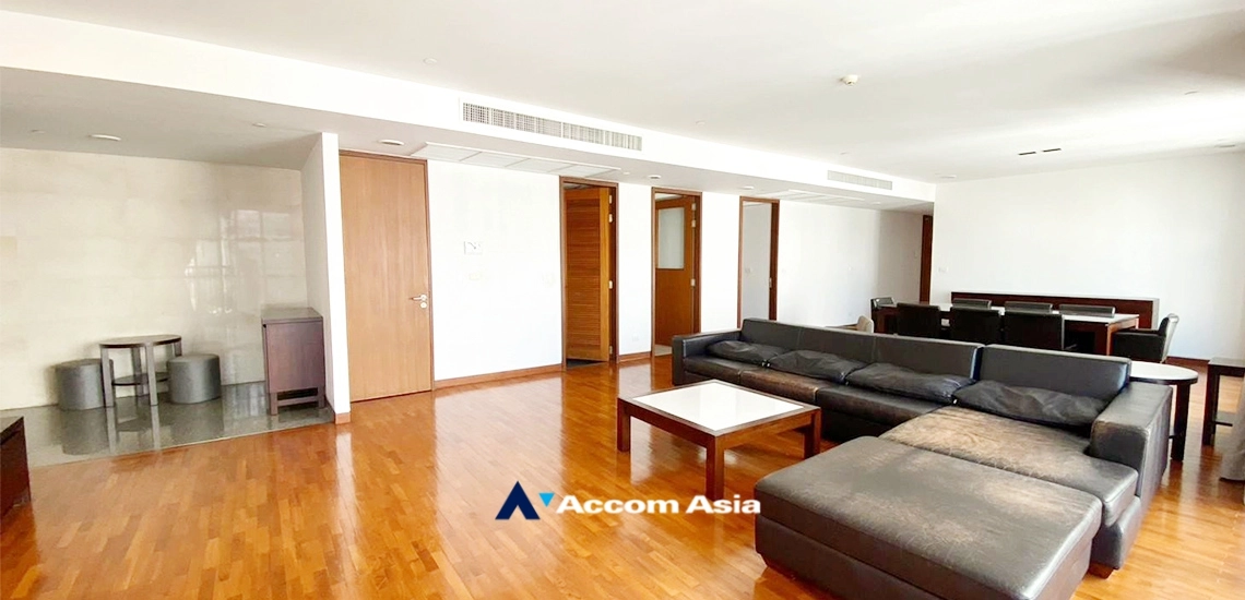 Pet friendly |  4 Bedrooms  Apartment For Rent in Sukhumvit, Bangkok  near BTS Asok - MRT Sukhumvit (AA31206)