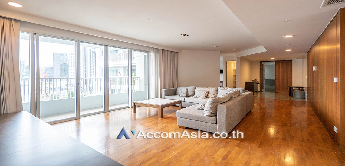 Pet friendly |  4 Bedrooms  Apartment For Rent in Sukhumvit, Bangkok  near BTS Asok - MRT Sukhumvit (AA31208)