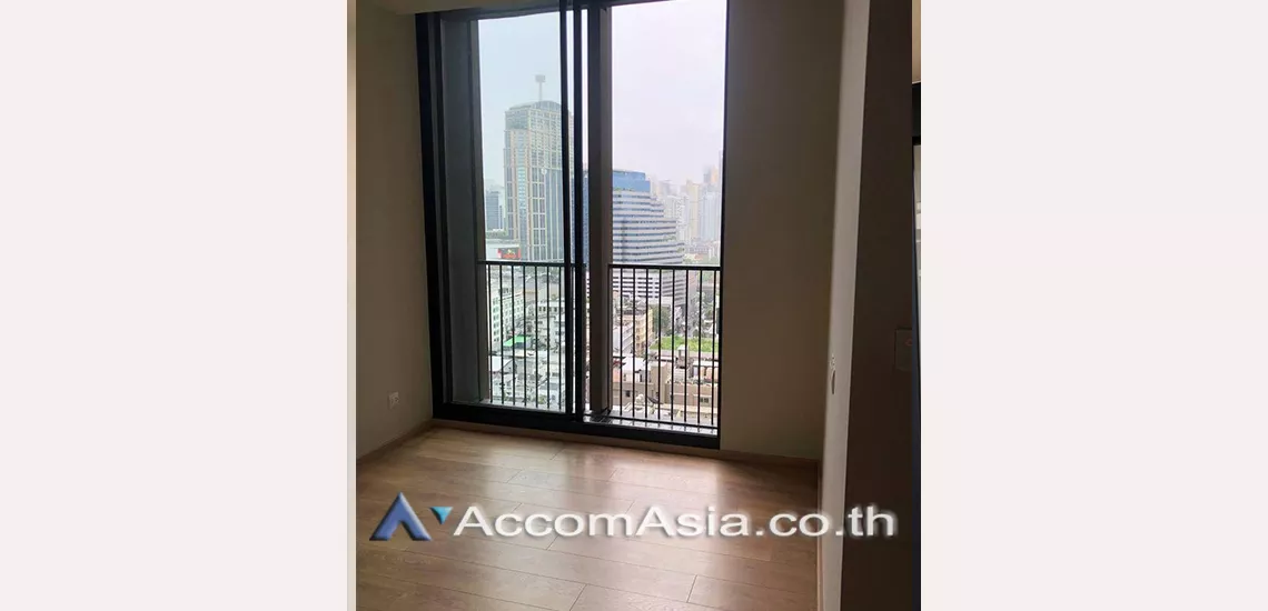  1 Bedroom  Condominium For Sale in Sukhumvit, Bangkok  near BTS Phrom Phong (AA31229)