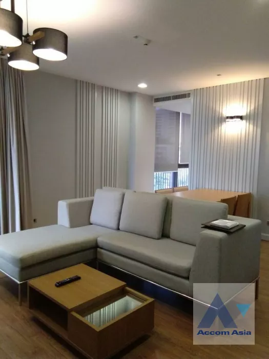 Pet friendly |  2 Bedrooms  Apartment For Rent in Sukhumvit, Bangkok  near BTS Phrom Phong (AA31266)