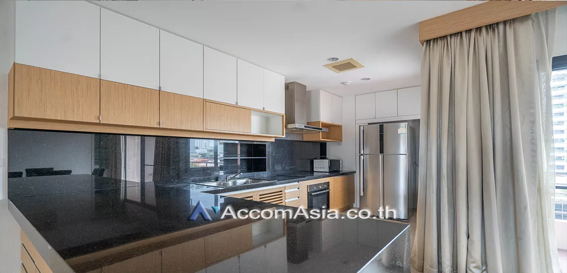  2 Bedrooms  Apartment For Rent in Sukhumvit, Bangkok  near BTS Thong Lo (AA31336)