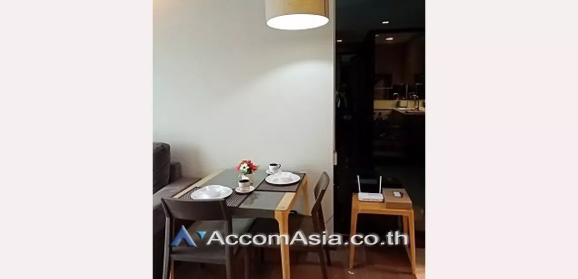  1 Bedroom  Condominium For Sale in Sukhumvit, Bangkok  near BTS Thong Lo (AA31338)