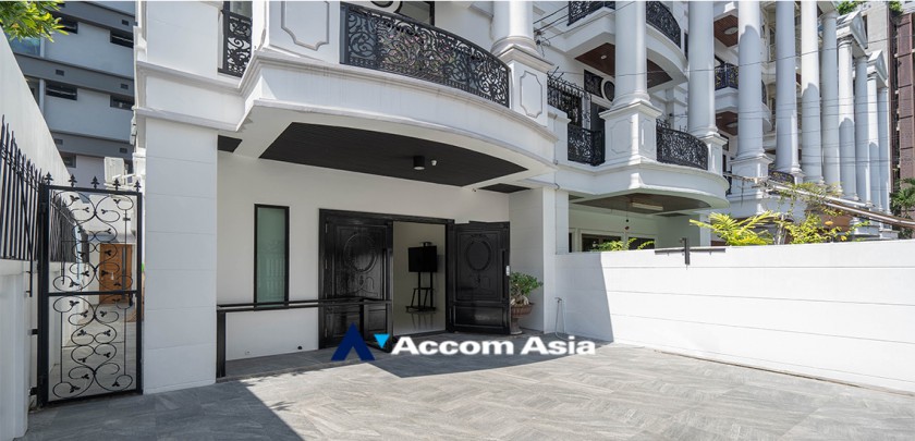 16  3 br Townhouse for rent and sale in Sukhumvit ,Bangkok BTS Asok - MRT Sukhumvit AA31361