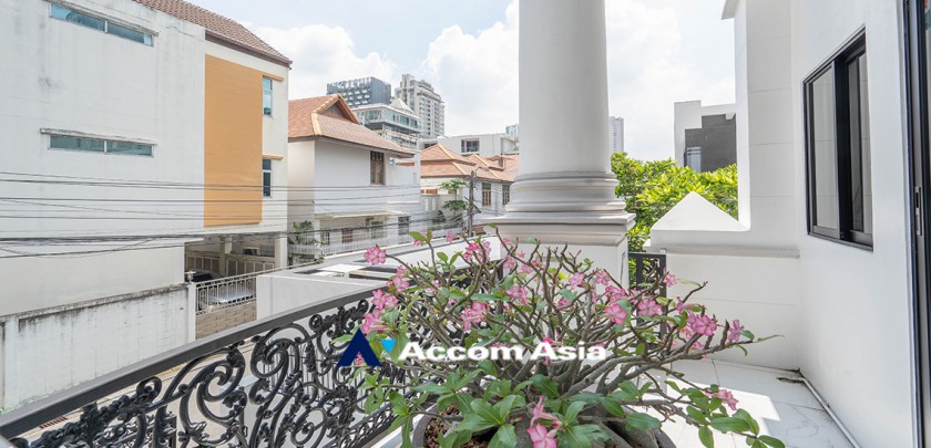 5  3 br Townhouse for rent and sale in Sukhumvit ,Bangkok BTS Asok - MRT Sukhumvit AA31361