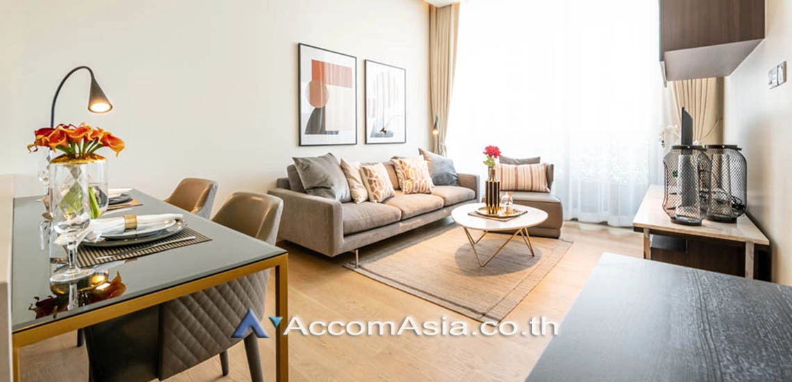  1 Bedroom  Condominium For Rent & Sale in Silom, Bangkok  near MRT Lumphini (AA31366)