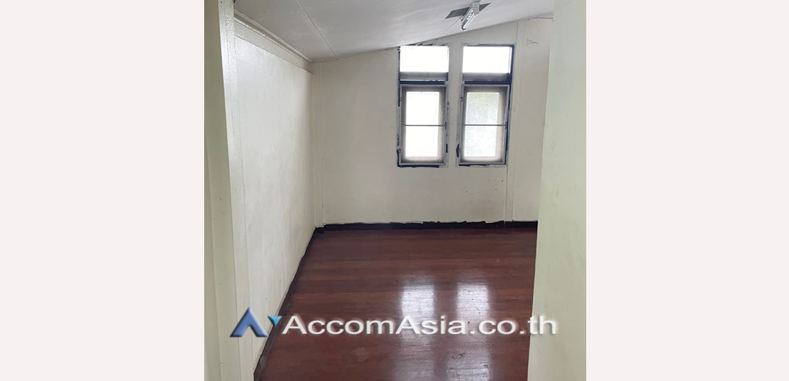 11  3 br House For Rent in Pattanakarn ,Bangkok ARL Hua Mak AA31726