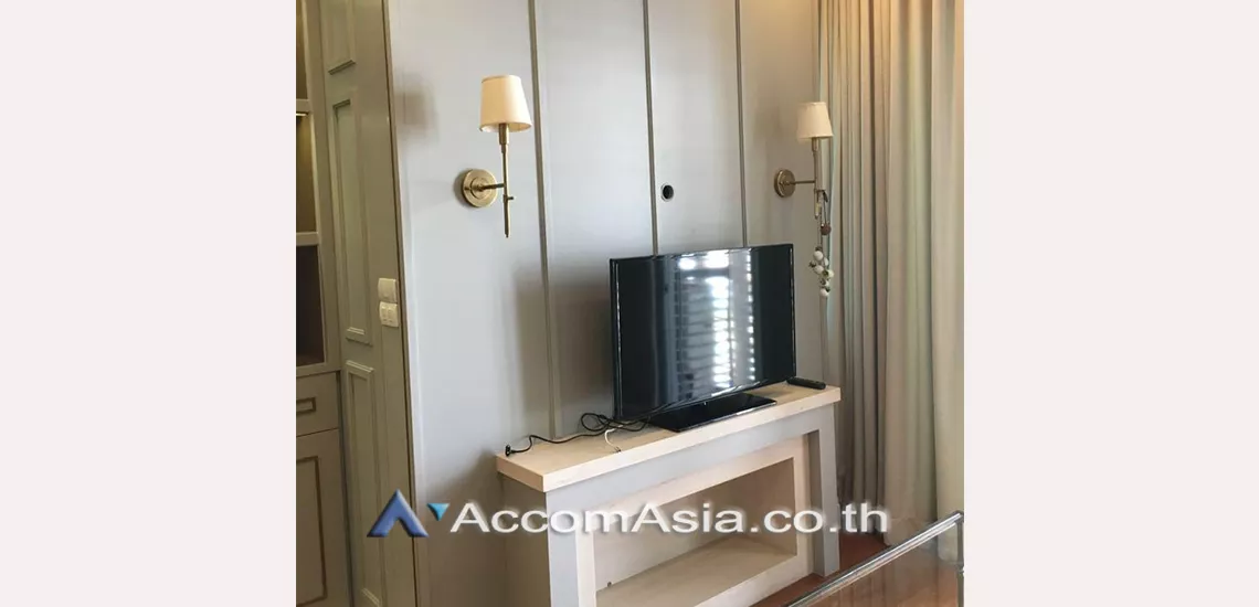  1 Bedroom  Condominium For Rent in Sukhumvit, Bangkok  near BTS Phrom Phong (AA31727)