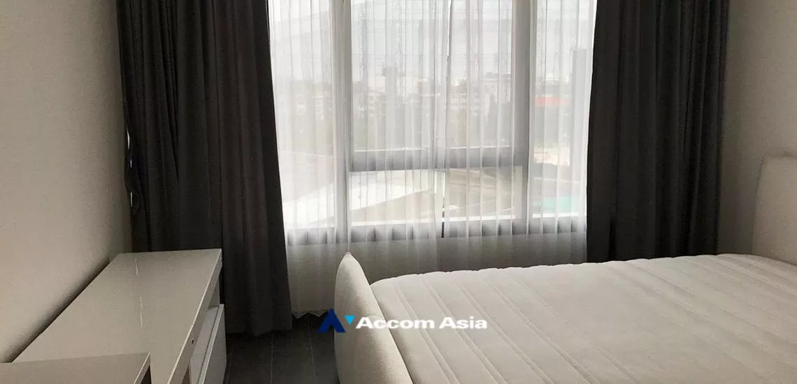  1 Bedroom  Condominium For Rent in Sukhumvit, Bangkok  near BTS Ekkamai (AA31735)